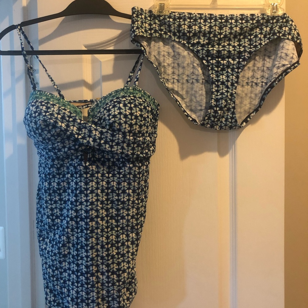 Pea in the Pod Maternity Swimsuit